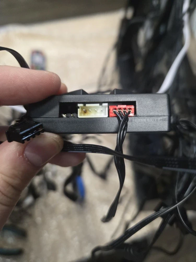 Разъем на контроллере оплавлен